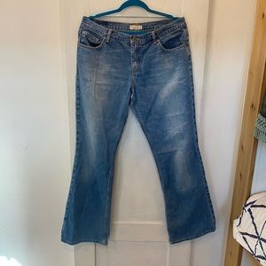 American eagle outfitters denim jeans